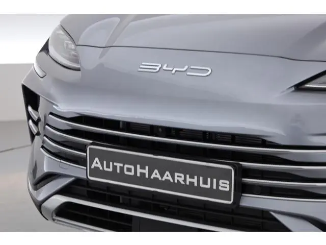 BYD SEAL U