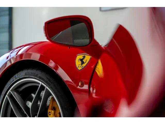 Ferrari 488