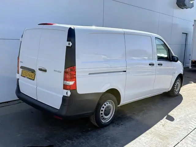 Mercedes Benz Vito 114 1.9 CDI Automaat L2H1 MBUX Climate Control Carplay Camera Inklapbare Spiegels