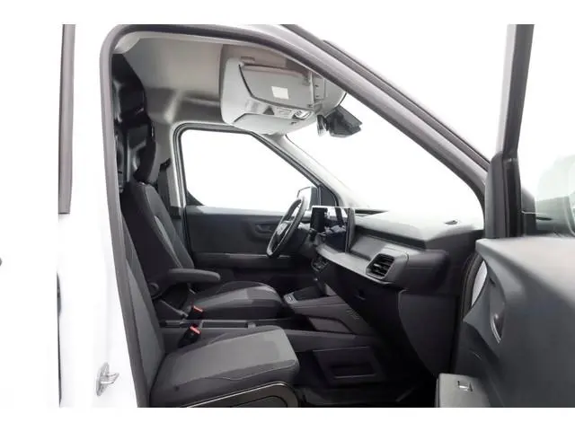 Ford E-Transit Courier Trend 44 kWh 136pk 100% Elektrisch Airco/Camera/Snellader 100kW NIEUW 11-2025