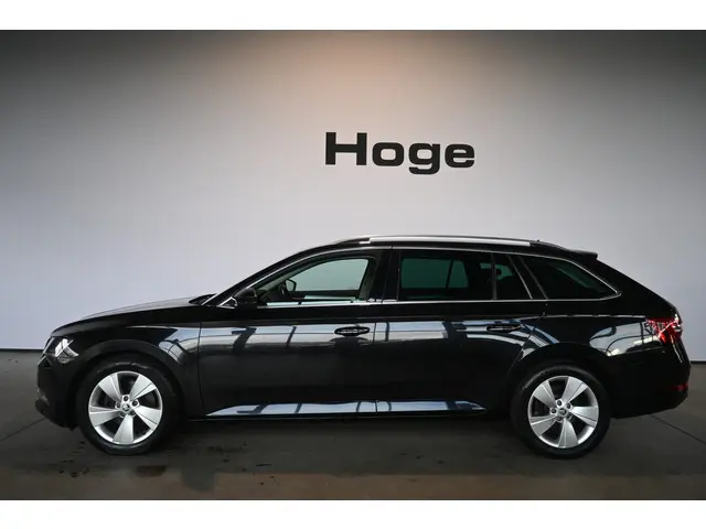 ŠKODA Superb Combi 1.4 TSI ACT Ambition Business Automaat Navigatie Stoelverwarming LED Inruil Mogel...
