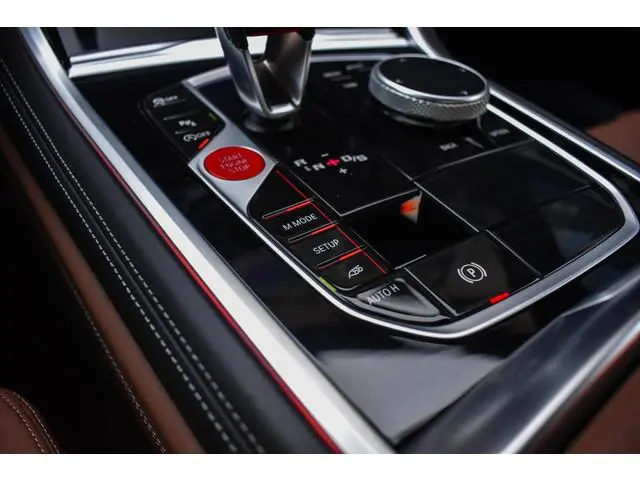 BMW M8