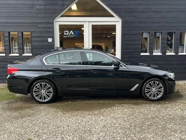 BMW 5-serie 520i Executive Edition Sport-Line/Aut/Ecc/Leer/Navi