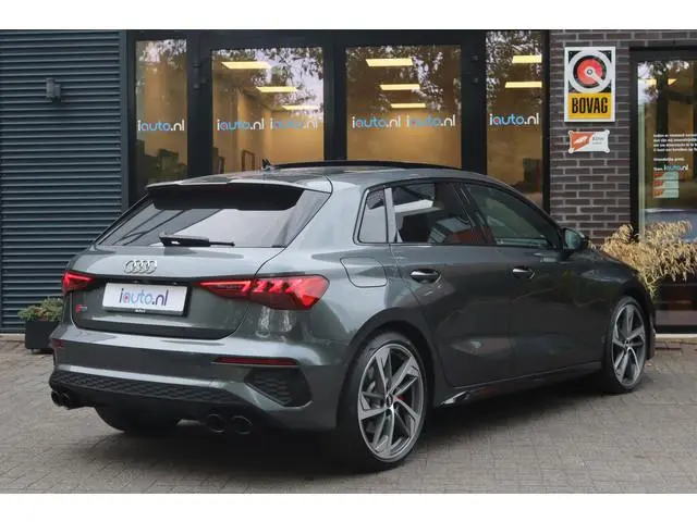 Audi S3 2.0 TFSI quattro Edition One Pano/Matrix LED/B&O/Keyless/Camera/Headup/Elek. stoelen+mem/Ele...
