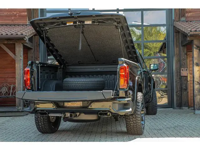 GMC Sierra