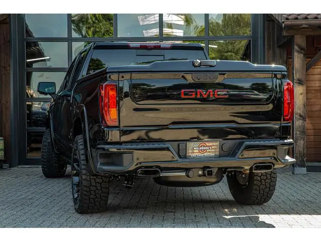 GMC Sierra