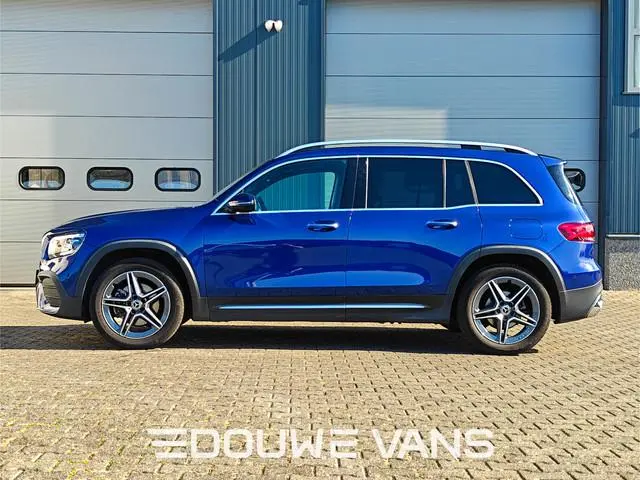 Mercedes-Benz GLB 200 Automaat Panorama AMG-Line Trekhaak Ambiente Verli. Stoelverw. Navi Night Pakk...