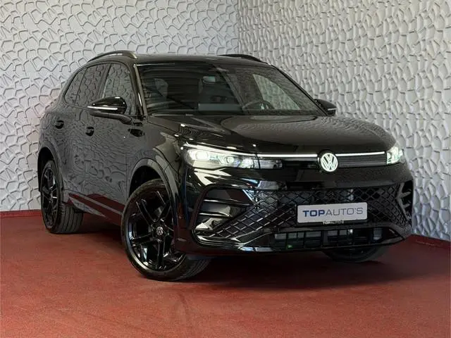 Volkswagen Tiguan 1.5 eHYBRID 272 PK NW AUTO R-LINE VW.TREKHAAK  BLACK PANO XL.NAVI STOEL/STUUR VERW...