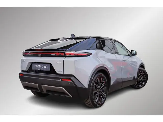 Toyota C-HR+ Executive AWD 77 kWh, € 3.000 Inruil Voordeel ! Panoramadak, Apple carplay / Android au...