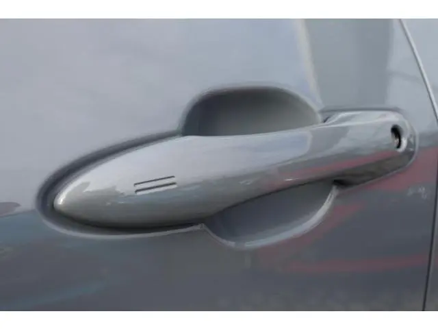 Toyota C-HR+