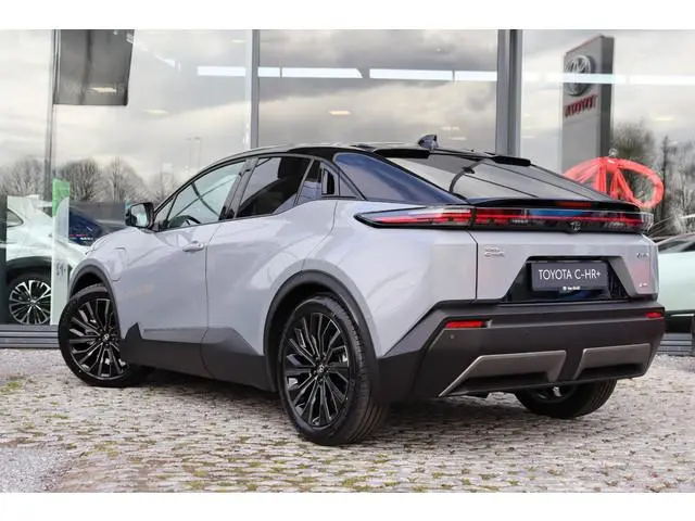 Toyota C-HR+