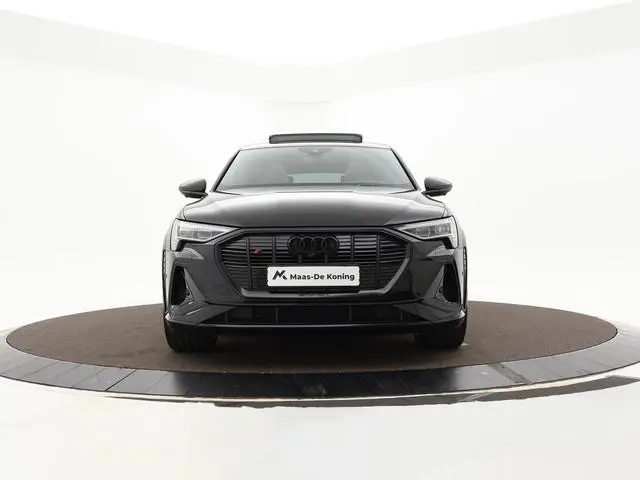 Audi e-tron S 503pk Quattro 95 kWh · SOH 98,4% · Panoramadak · Afneembare Trekhaak · 360 Camera · Ba...