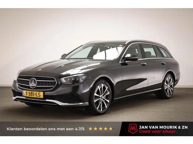 Mercedes-Benz E-klasse Estate 300 e | LEDER | STOELVERWARMING | DAB | APPLE | CAMERA