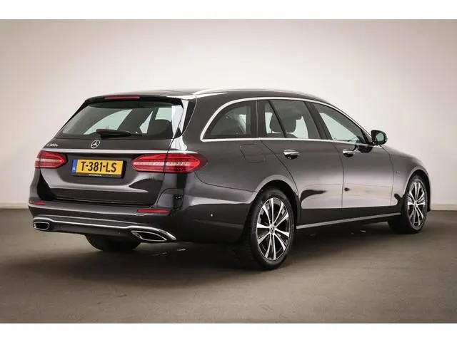 Mercedes-Benz E-klasse Estate 300 e | LEDER | STOELVERWARMING | DAB | APPLE | CAMERA