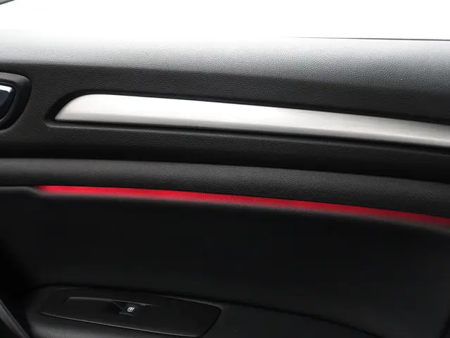 Renault Mégane 1.3 TCe Limited- Xenon Led, Dynamic Select, Sfeerverlichting, Camera, Park Assist, La...