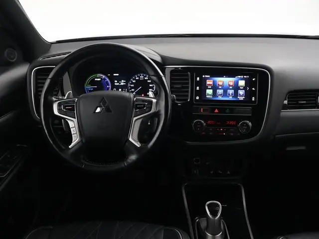 Mitsubishi Outlander 2.4 PHEV INTENSE+ 4WD + LEDER EXCLUSIVE | 360 CAMERA | CARPLAY | TREKHAAK | STO...