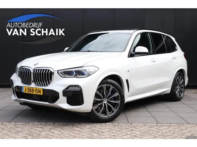 BMW X5 xDrive40i High Exe. M SPORT | PANO-DAK | LEER | APPLE CARPLAY | TREKHAAK
