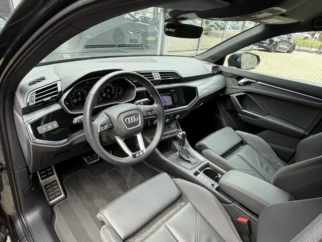 Audi Q3 Sportback 45 TFSI-e AUT. *!* 2x S-LINE *!* CARPLAY/ 19 INCH/ CAMERA/ MATRIX LED/ LEDER *!*