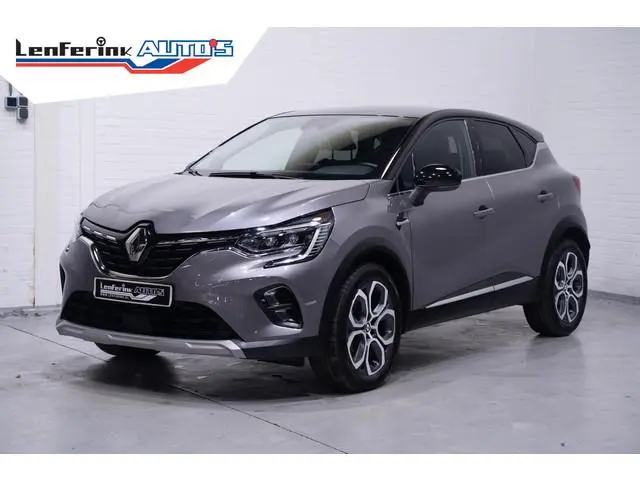 Renault Captur 1.3 mild hybrid 160 iconic Navi Stoelverwarming Camera PDC v+a DAB Parkeerhulp 18"-in...