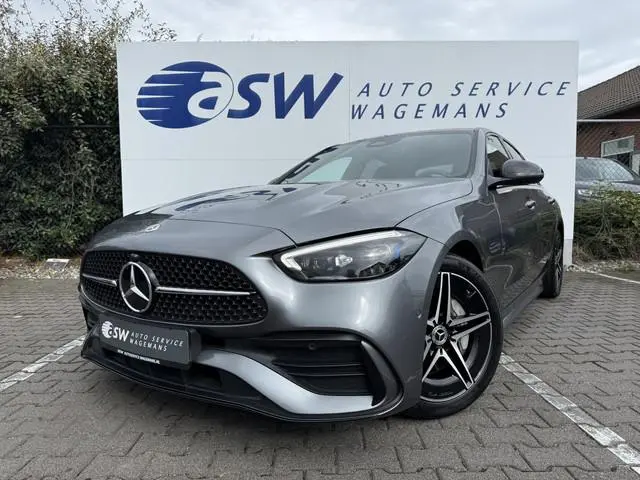 Mercedes-Benz C-klasse 200 AMG Line | Navi | CarPlay | Camera | Laser LED | 18 inch