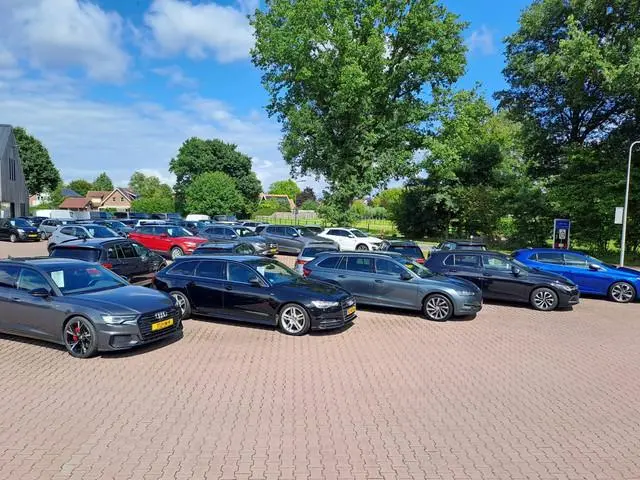 Volvo XC60 2.0 T4 Inscription Polestar Engineered | Pano | Luchtvering | Leder | Stoelverwarming & v...