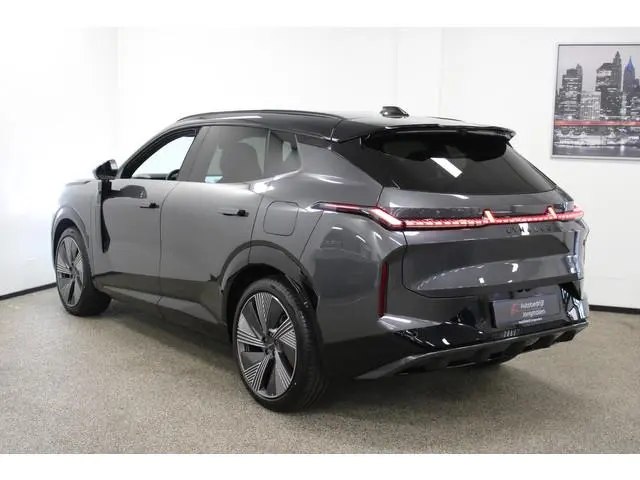 Lynk & Co 08