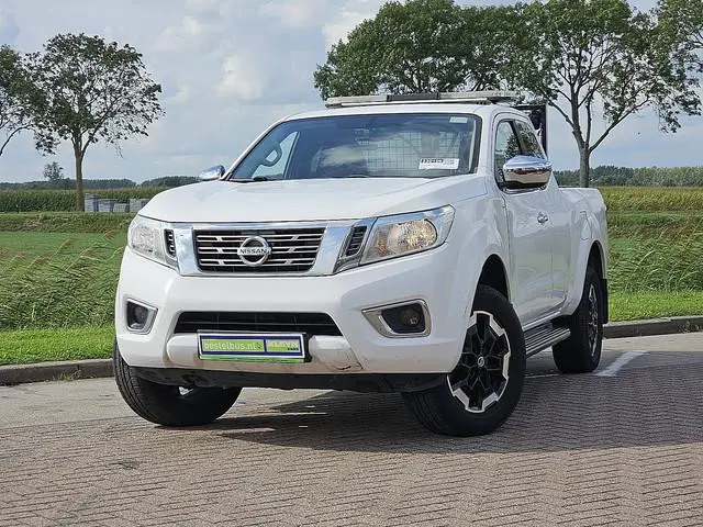 NISSAN NAVARA 2.3 4WD 4x4 160Pk NAP Origineel Nederlands Oh-Historie!