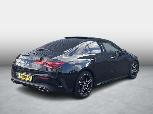 Mercedes-Benz CLA-klasse 180 AMG Line