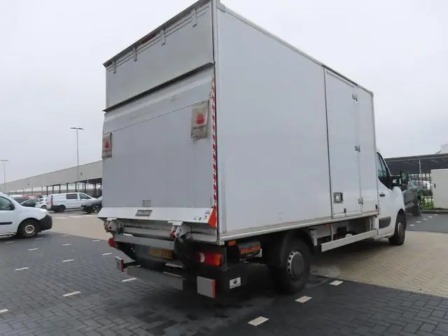 Renault Master 2.3 dCi 145pk Bakwagen met Laadklep