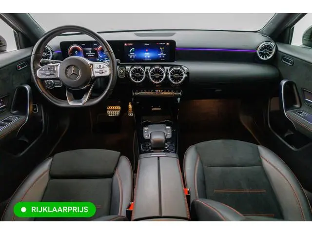 Mercedes-Benz A-klasse 250 e AMG Line  | Cruise-control | PDC V+A + Camera | Stoelverwarming Sfeerve...