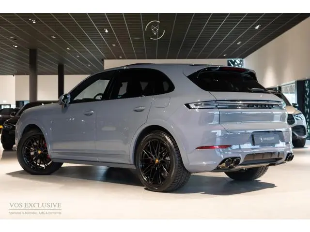 Porsche Cayenne 3.0 E-Hybrid SportDesign|Passenger Display|21''|Luchtvering|HUD|ACC|Bose|18-voudig|P...