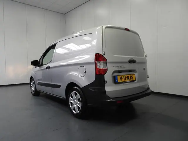 Ford Transit Courier