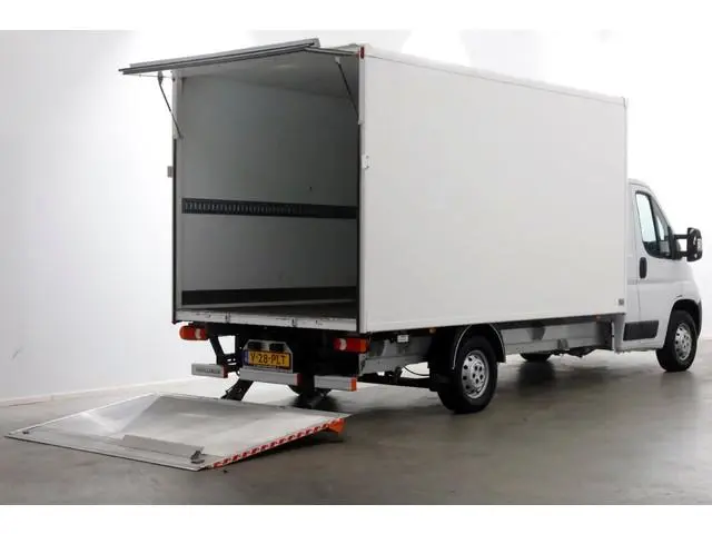 Opel Movano 2.2D 140pk Bakwagen met laadklep 1.060kg laadvermogen  02-2024