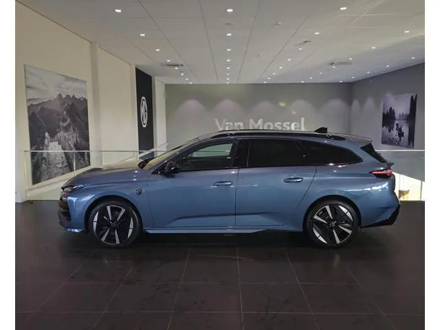 Peugeot e-308