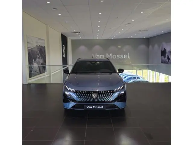 Peugeot e-308