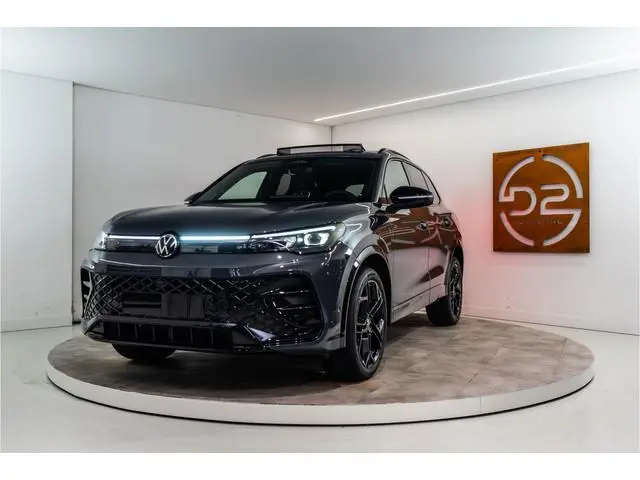 Volkswagen Tiguan 1.5 eHybrid 2x R-Line 2025 PER DIRECT BESCHIKBAAR | VOL OPTIE INCL. 5 JAAR GARANTI...