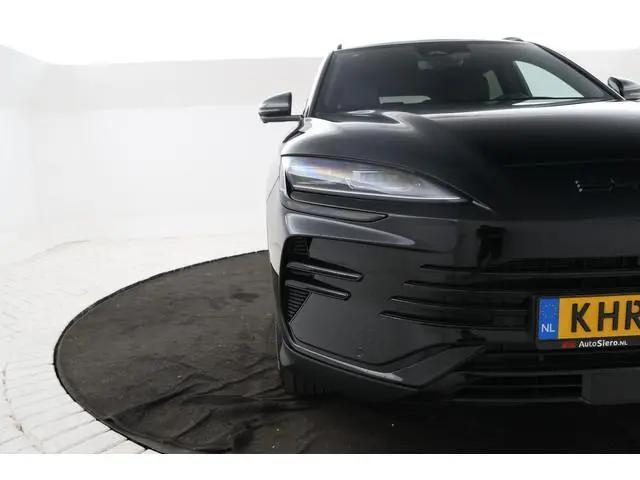 BYD SEAL U