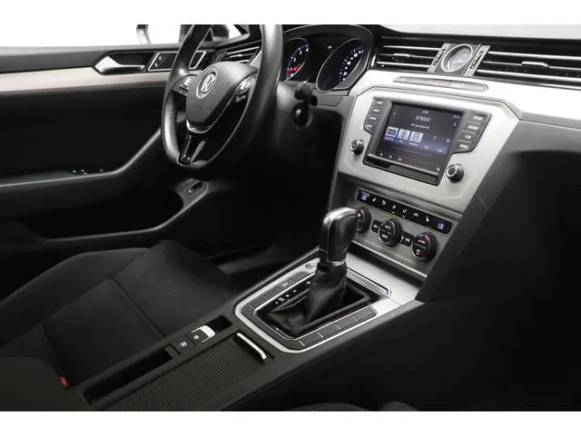 Volkswagen Passat 1.4 TSI ACT Comfortline | CLIMA | STOELVERWARMING | MIRRORLINK | PDC |