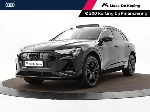 Audi e-tron 55 quattro S edition 95 kWh 408pk SOH 95,1 % · Panoramadak · Camera · Luchtvering · Elek...
