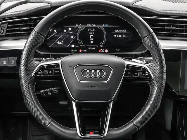 Audi e-tron