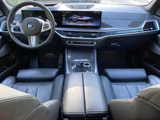 BMW X5 xDrive50e M-Sport / Pano / Trekhaak / 360 Camera / Harman kardon / Stoel massage, verwarming...