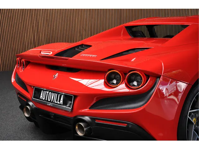 Ferrari F8 Spider