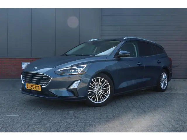 Ford Focus Wagon 1.0 EcoBoost Titanium Business ST line trekhaag Camera l Navigatie ACC