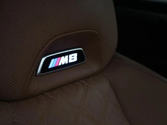 BMW M8