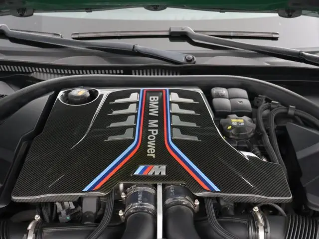 BMW M8