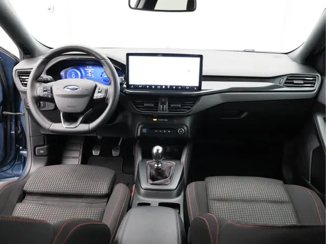 Ford Focus Wagon 1.0 EcoBoost Hybrid ST Line X/ compleet!