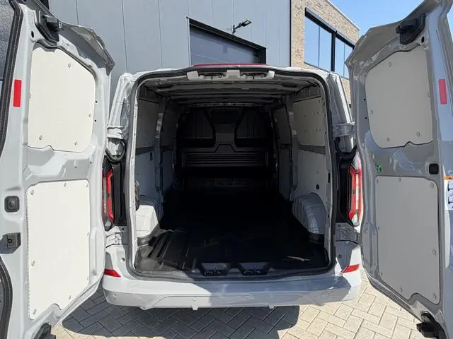 Ford E-Transit Cust. 340 L2H1 Sport - 71kWh  218pk - 370KM WLTP - Carplay - Camera - Stoelverwarming...