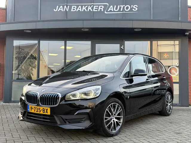BMW 2-serie Active Tourer 225xe iPerformance Executive Trekhaak ✅ Clima ✅ Navigatie ✅