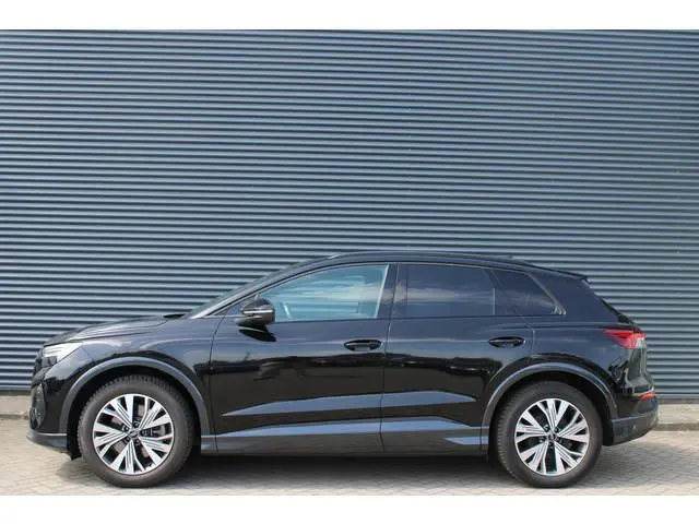 Audi Q4 e-tron 45 Advanced edition 82 kWh Camera Led Stoelverwarming