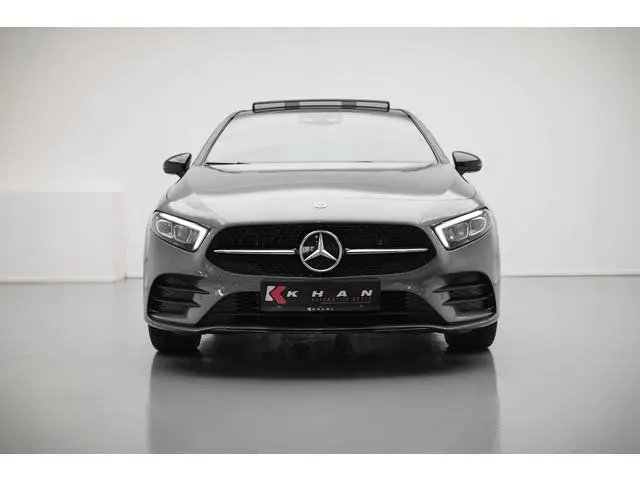 Mercedes-Benz A-klasse A250e AMG Line |Pano|Ambient|Carplay|Dodehoek|